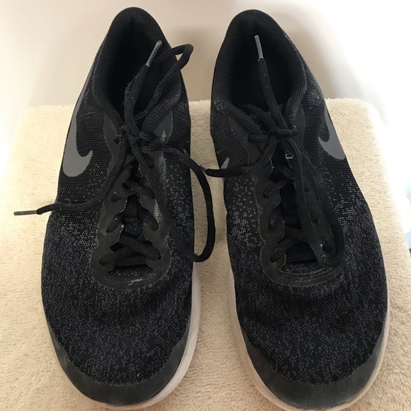 Nike Other - Nike Flex contact Men’s tennies, size 7y